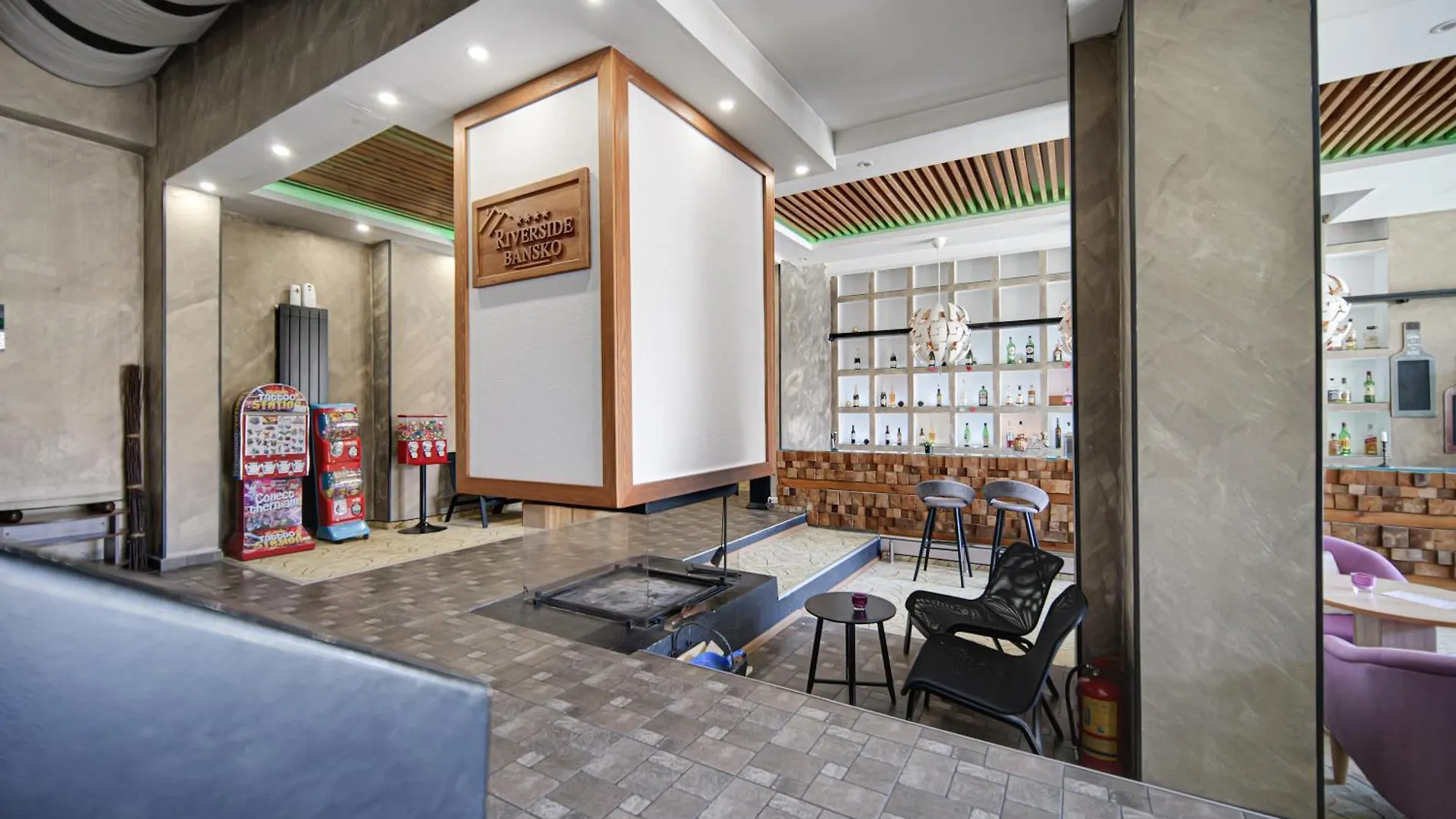 Riverside Boutique Hotel 班斯科